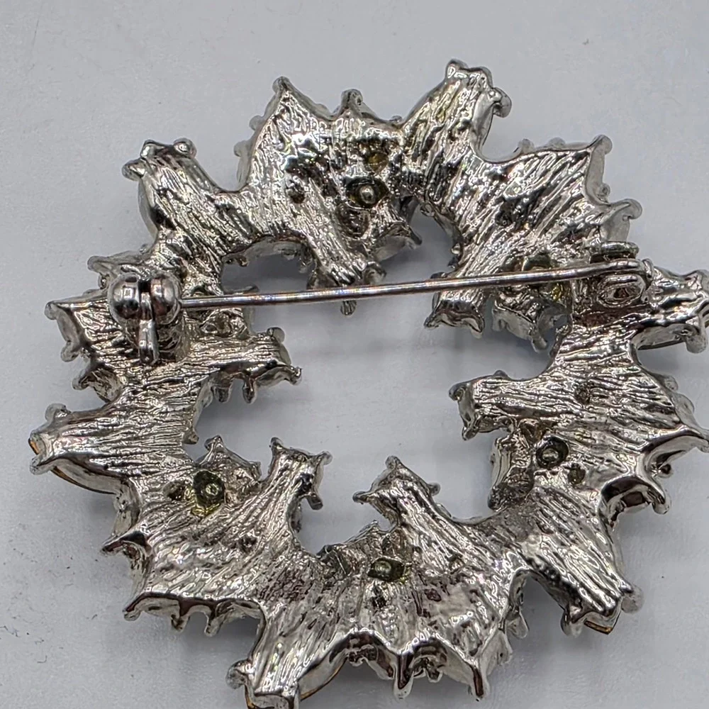 N/A intricate wreath